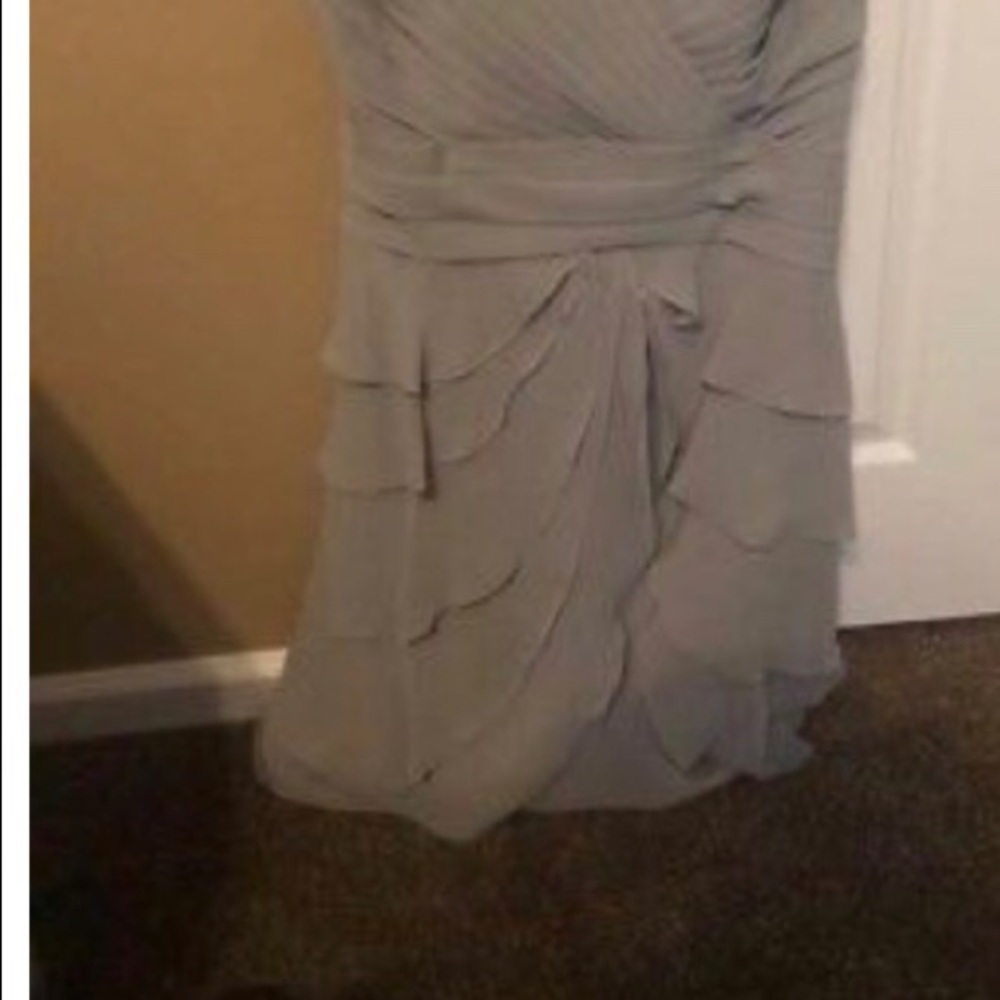 Anya’s size 16 dress - Picture 2 of 2